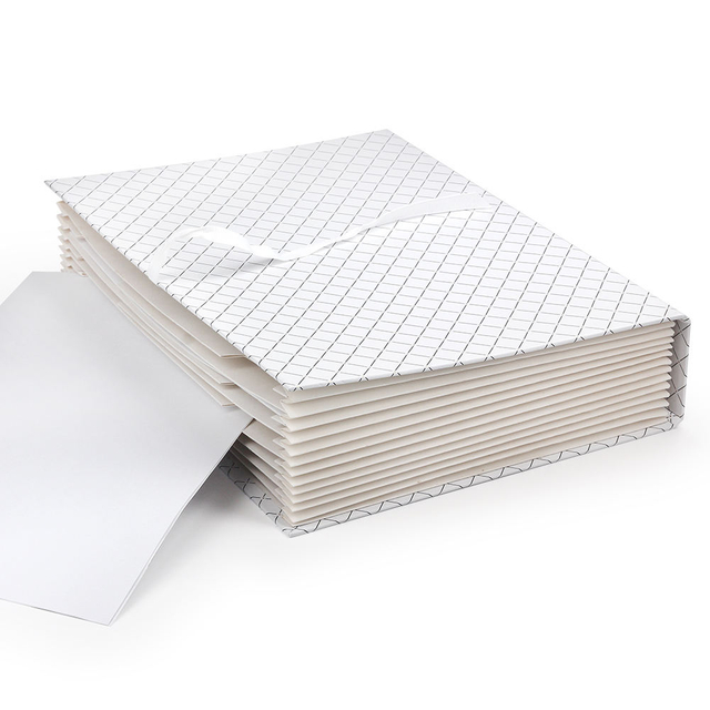 Logo personnalisé en gros de 13 poches en expansion A4 Fichier de fichiers de carton Paper Document Organizer Sac pour la papeterie Office et scolaire